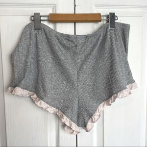 VICTORIA’S SECRET ⭐️FREE WITH PURCHASE⭐️ Lounge Shorts SIZE XL